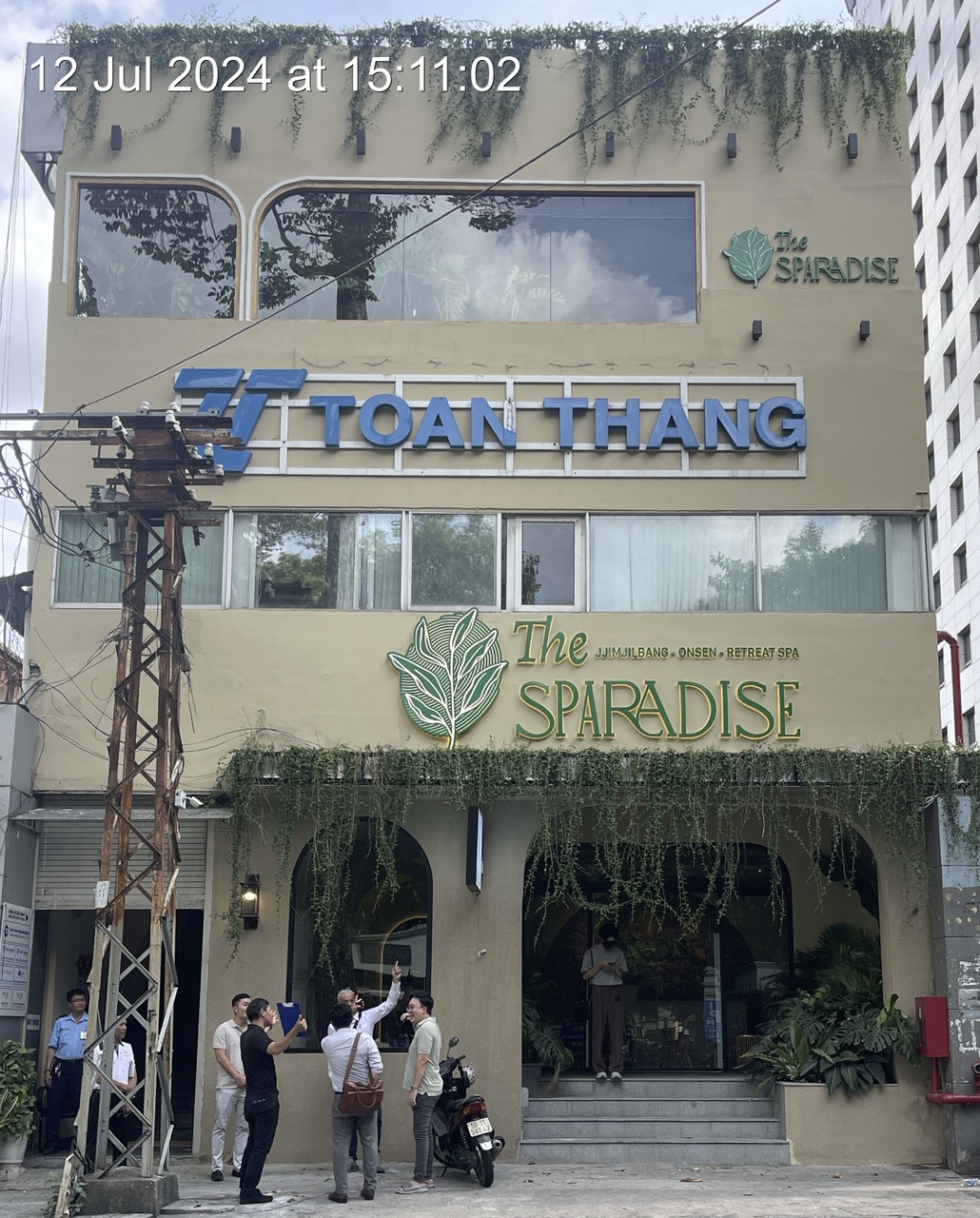 Khảo sát địa điểm